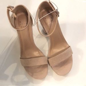 Stunning Nude/Blush Heel